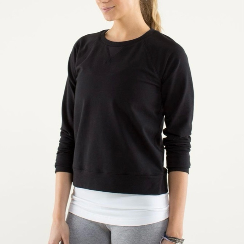 Lululemon Voyage Pullover